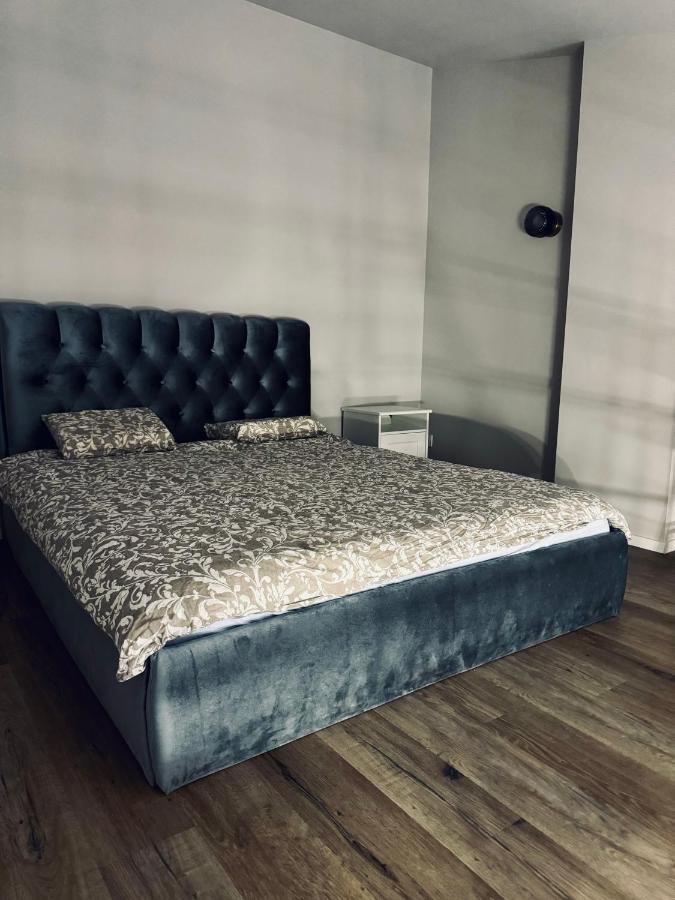 Aj Chocolate Vilnius Hotel Ngoại thất bức ảnh